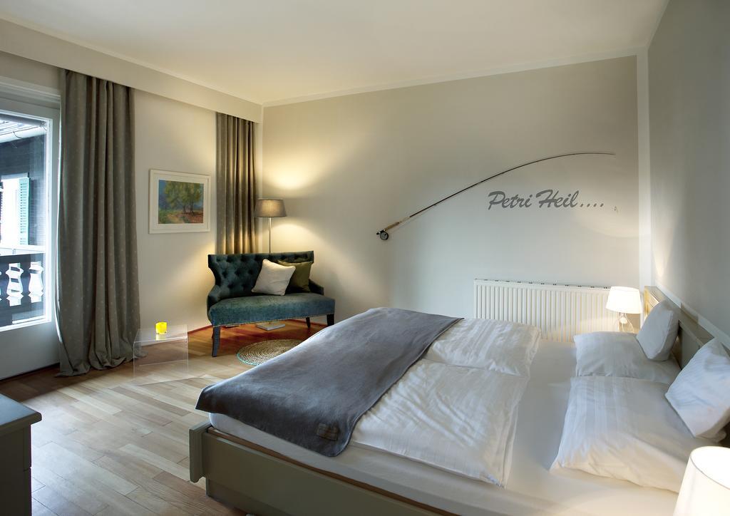 Hotel Winkler Neumarkt am Wallersee Zimmer foto